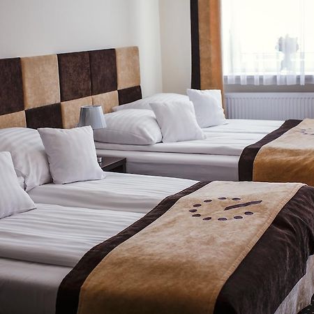 وودج Boutique Hotel'S I Milionowa الغرفة الصورة