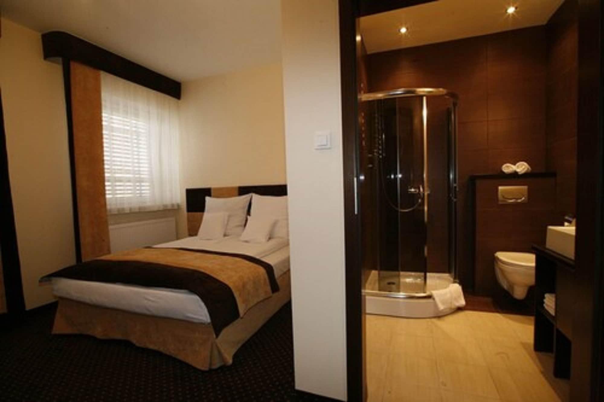 وودج Boutique Hotel'S I Milionowa المظهر الخارجي الصورة